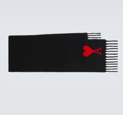 Ami  黑色大红心围巾<br />       7折 €181（约1297元）