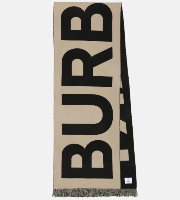 秋冬买不到的老网红! BURBERRY Logo 字母双面围巾<br />       7折 $252（约1763元）