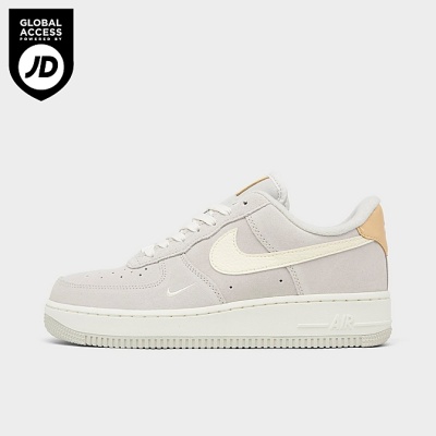 NIKE AIR FORCE 1 LOW SE SUEDE 运动板鞋<br />       5.5折 $66（约462元）