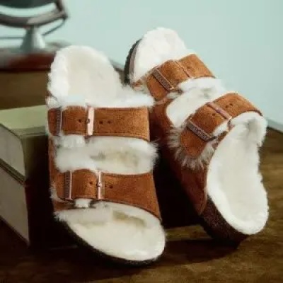 LVR：Birkenstock 勃肯鞋全线补货 入手 Boston 麂皮款、Arizona 带毛封面款<br />       正价享8折