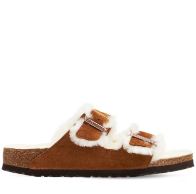 Birkenstock Arizona 棕色麂皮带毛款拖鞋<br />       8折 €112.8（约848元）