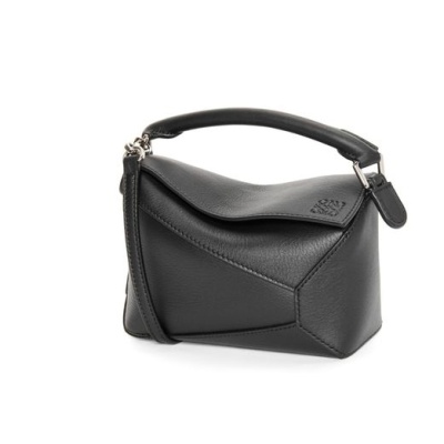 LOEWE 黑色 Mini Puzzle 斜挎包<br />       7折 $1578.5（约11353元）