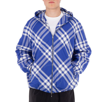 Burberry 巴宝莉格纹拉链连帽外套<br />       2折 $449.99（约3236.78元）
