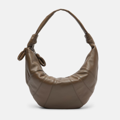 LEMAIRE Fortune Croissant 皮革单肩包<br />       €915（约7662.76元）