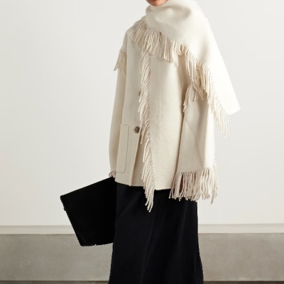 TOTEME 白色围巾外套<br />       HK$12200（约11189.84元）