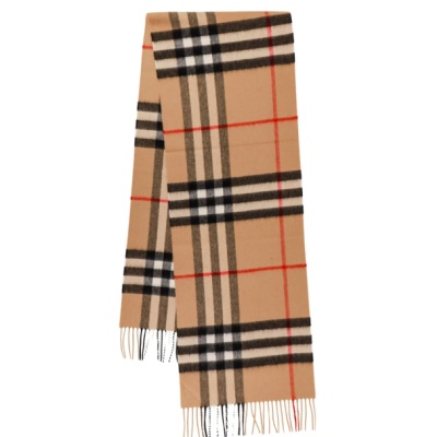 Burberry 格纹流苏围巾<br />       6折 $416.38（约2968.83元）