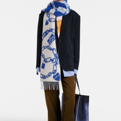 新款！ACNE STUDIOS 链条印花围巾<br />&nbsp;&nbsp;&nbsp;&nbsp;&nbsp;&nbsp;&nbsp;€355（约2950.97元）