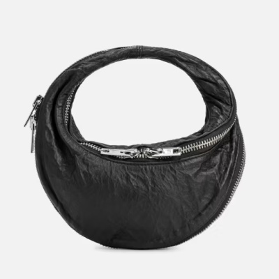 虞书欣同款！AlexanderWang twyst Mini褶皱单肩手提包<br />&nbsp;&nbsp;&nbsp;&nbsp;&nbsp;&nbsp;&nbsp;4.5折&nbsp;HK$2200（约1972.08元）