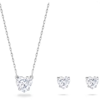 Swarovski 施华洛世奇 爱心项链耳环2件套<br />&nbsp;&nbsp;&nbsp;&nbsp;&nbsp;&nbsp;&nbsp;7折&nbsp;$90（约627.06元）