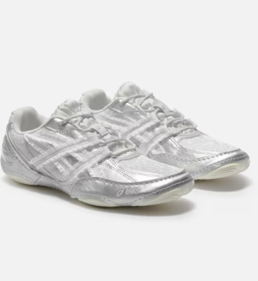 EMPTY BEHAVIOR x Asics HYPERSYNC 运动鞋<br />&nbsp;&nbsp;&nbsp;&nbsp;&nbsp;&nbsp;&nbsp;$115（约773.7元）