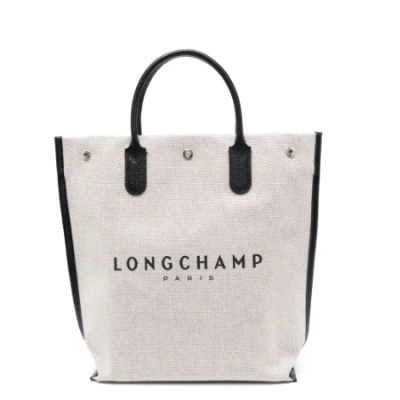 Longchamp 珑骧 Essential 帆布中号手提包<br />&nbsp;&nbsp;&nbsp;&nbsp;&nbsp;&nbsp;&nbsp;7.5折&nbsp;¥2625