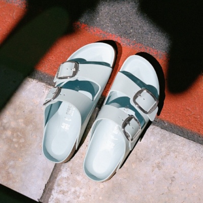 Shopbop：Birkenstock 勃肯鞋低至6折<br />&nbsp;&nbsp;&nbsp;&nbsp;&nbsp;&nbsp;&nbsp;经典款参加