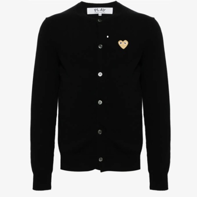 CDG PLAY 川久保玲心形贴花羊毛开衫<br />&nbsp;&nbsp;&nbsp;&nbsp;&nbsp;&nbsp;&nbsp;¥1406